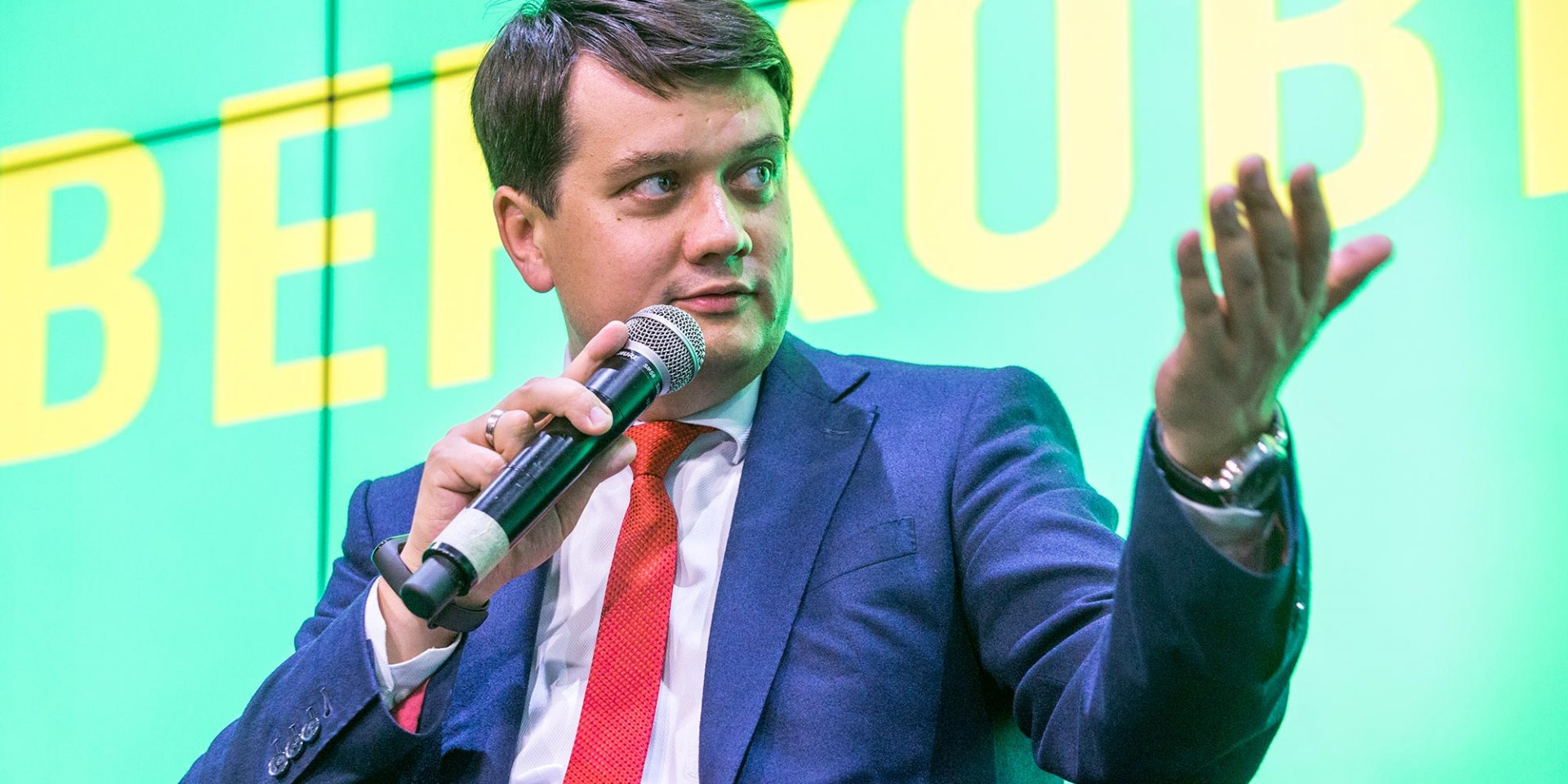 Лідер партії Слуга народу Дмитро Разумков&nbsp;— серед претендентів на&nbsp;пост спікера (Фото: Наталя Кравчук / НВ)