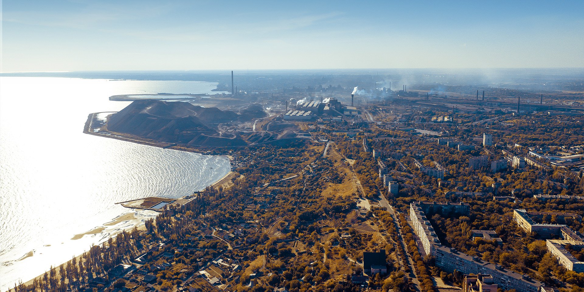 Ukraine's industrial city Mariupol on the coast of the Sea of Azov (Photo: Depositphotos)