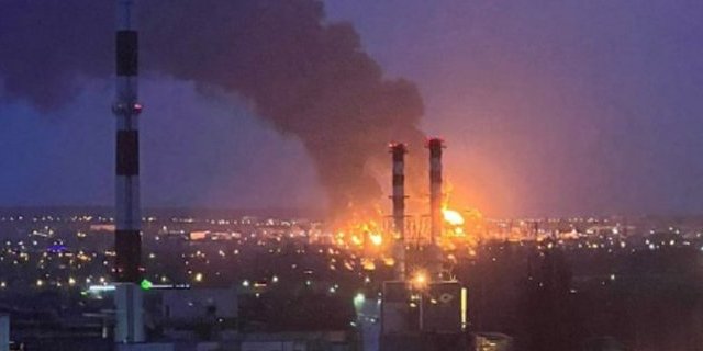 Russia claims Ukraine carried out helicopter airstrike on oil depot in Belgorod (Photo: Baza/Telegram)