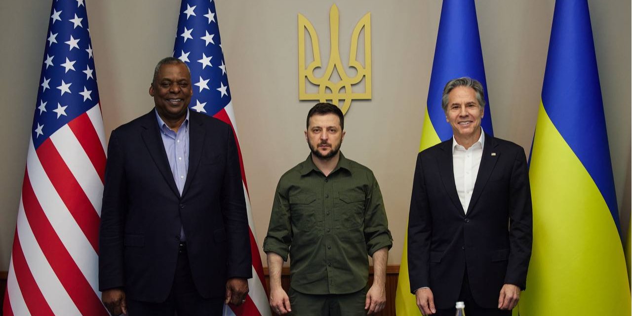 Lloyd Austin, Volodymyr Zelenskyy and Antony Blinken (Photo: Office of the President of Ukraine)