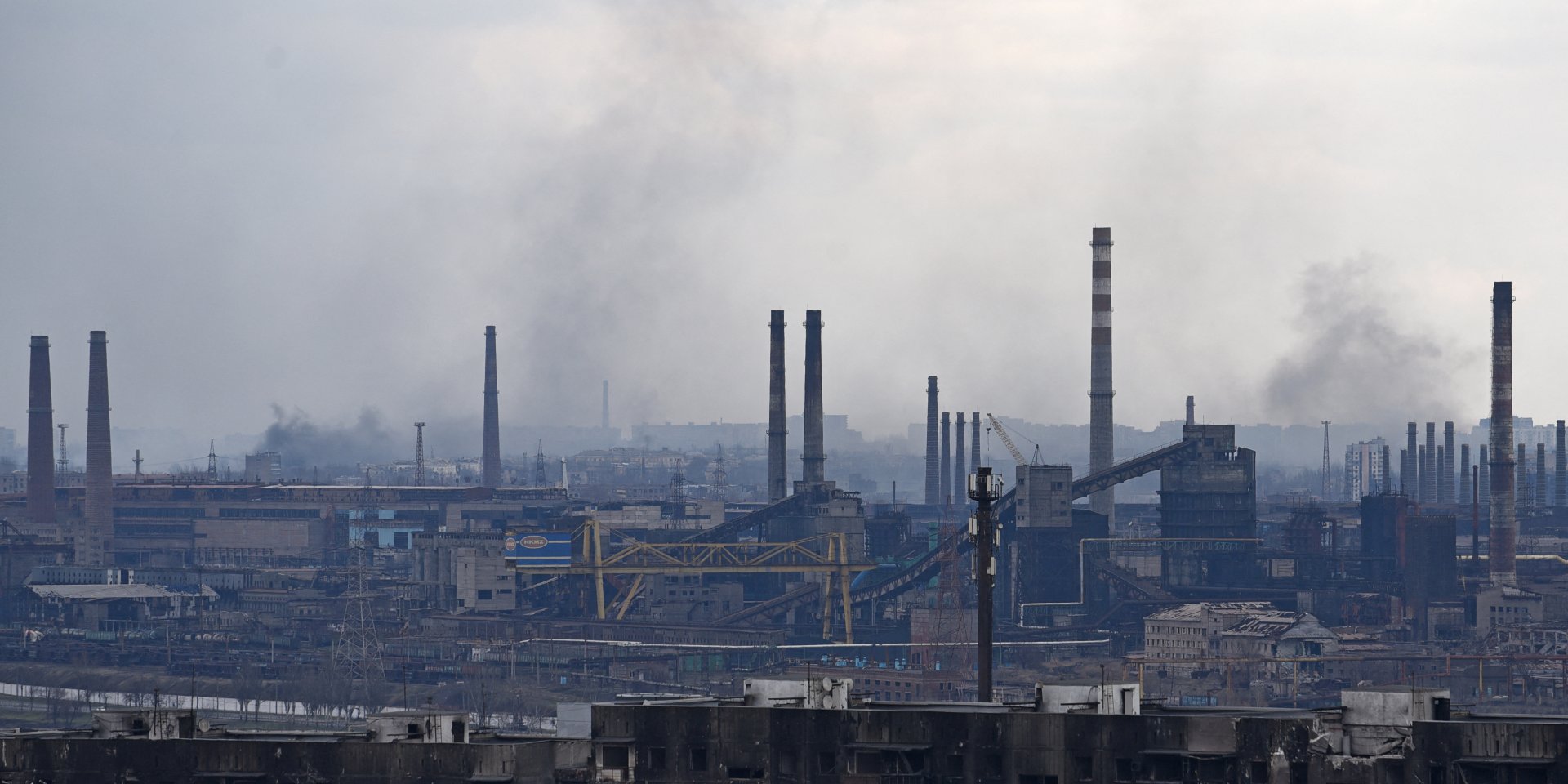 AzovStal factory in Mariupol (Photo: REUTERS/Stringer)