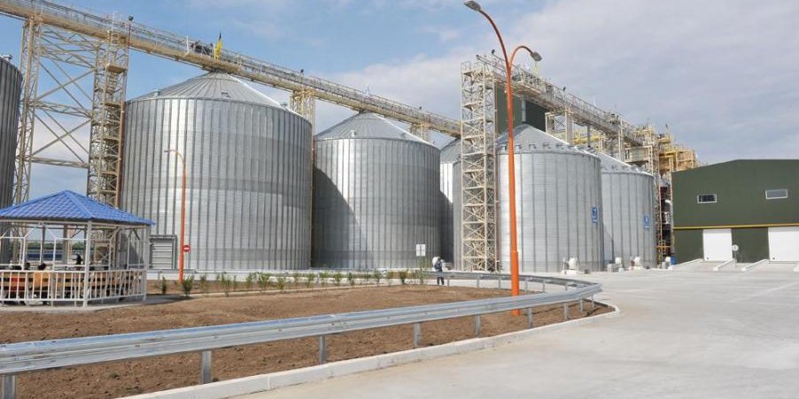 The occupiers stole 60 tons of wheat from Kamianka-Dniprovska in Zaporizhzhya Oblast (Photo: nibulon.com)