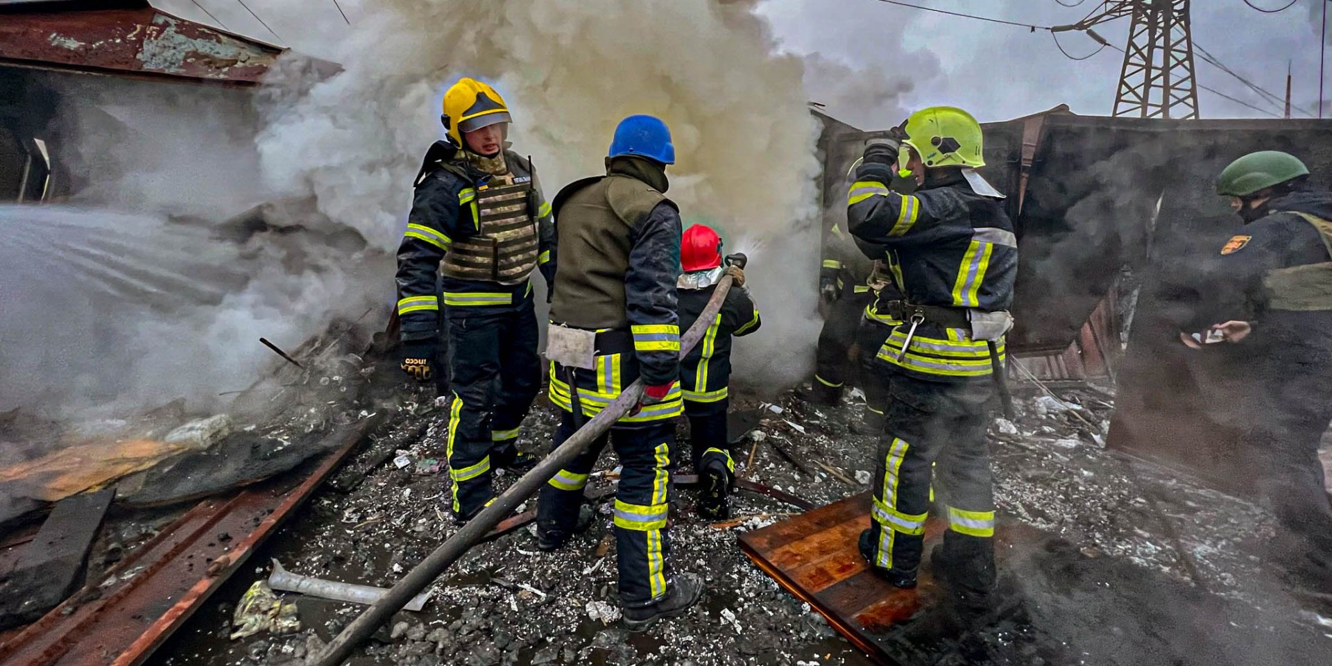 Russia’s campaign to destroy Ukrainian infrastructure most likely ineffective, says UK intelligence (Photo: State Emergency Service of Ukraine/facebook.com)