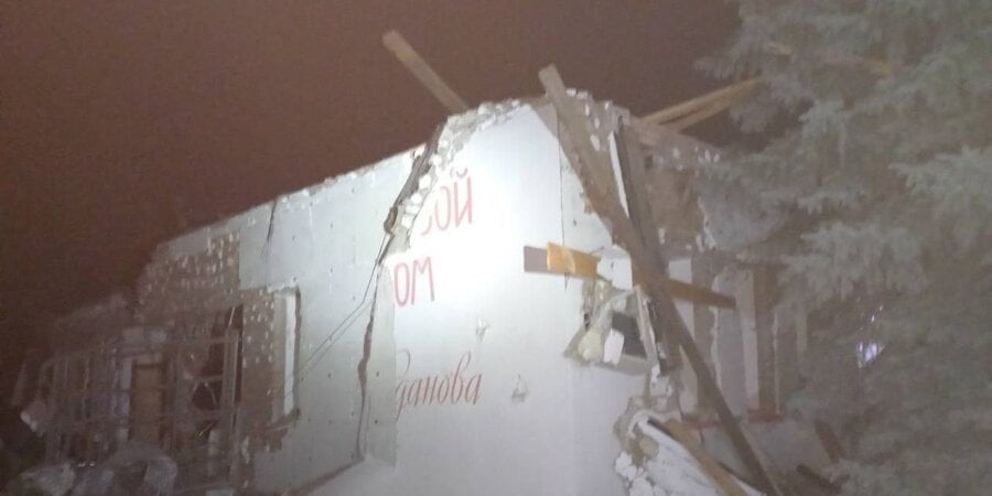 The destroyed Zhdanov Guest House in Luhansk Oblast (Photo: Operativno_ZSU/Telegram)