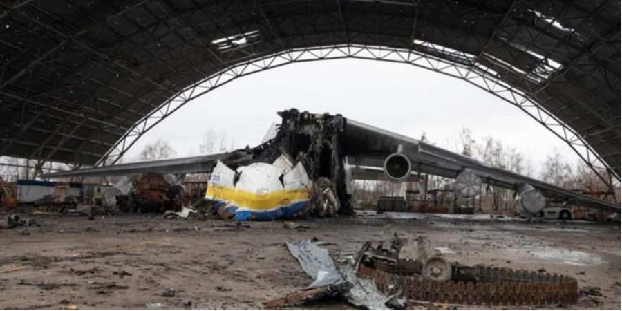 An-225 Mriya aircraft destroyed by Russian troops at the airport in Gostomel, April 2, 2022 (Photo: REUTERS/Mikhail Palinchak)