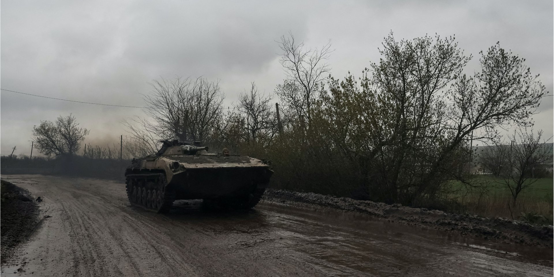 Bakhmut remains the hottest spot (Photo: REUTERS/Sofiia Gatilova)