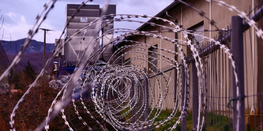 Ukrainian female prisoners are held together with Russian convicts (Photo: Photo:unsplash/graphik_h)