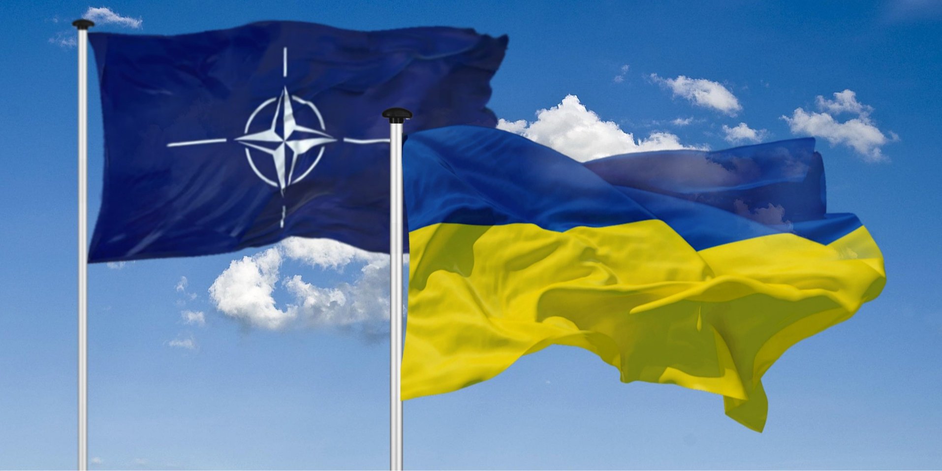 Flags of NATO and Ukraine (Photo: WiR_Pixs / pixabay)