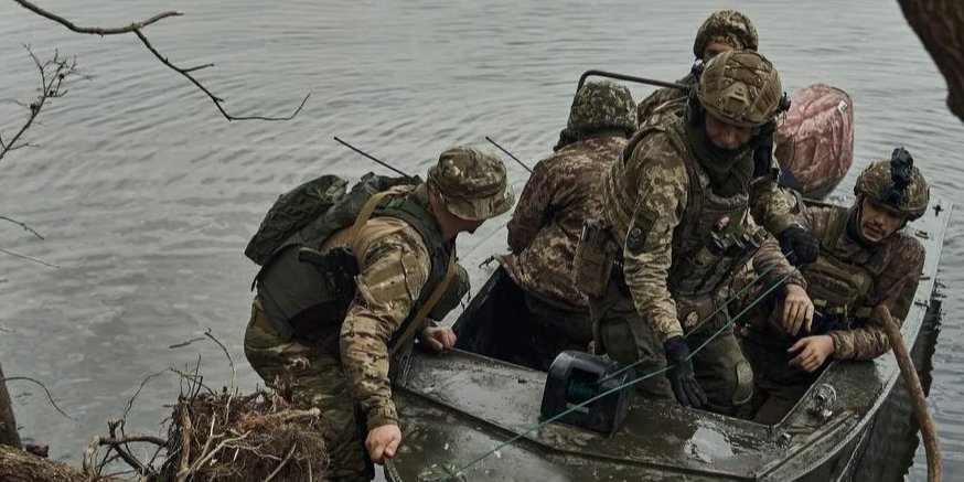 Українські військові, задіяні в&nbsp;операціях на лівобережжі Херсонської області, архівне фото (Фото: Костянтин і Влада Ліберови / Володимир Зеленський)