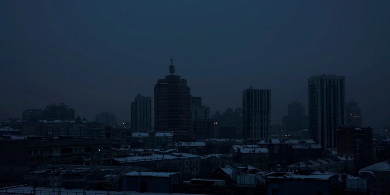 YASNO нарахувала 70 тис. споживачів е/е&nbsp;— кандидатів на відключення за&nbsp;борги (Фото: REUTERS/Vladyslav Sodel)