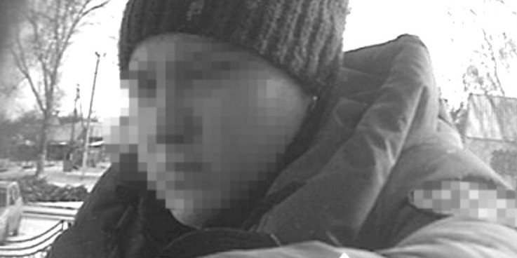 Называя себя бойцом ВСУ, мошенница утверждала, что получила ранение под Бахмутом (Фото: ГБР)