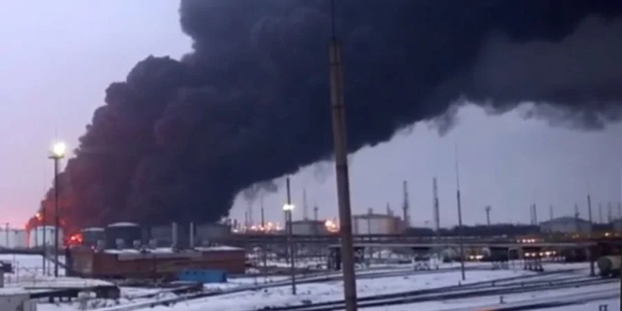 Fire at an oil plant in Ryazan, March 13, 2024 (Photo: ya62.ru)