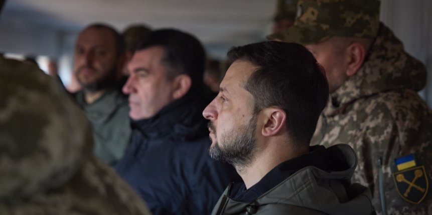Рустем Умєров, Олексій Данілов, Володимир Зеленський і Валерій Залужний. Листопада 2023 року (Фото: Офіс президента України)