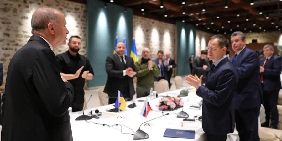 Президент Туреччини Реджеп Ердоган відкриває переговори делегацій України та&nbsp;Росії у&nbsp;Стамбулі, 29 березня 2022 року (Фото: Murat Cetinmuhurdar/Presidential Press Office/Handout via REUTERS)