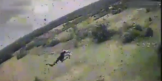 SBU shoots down Russian helicopter (Photo: Video screenshot/Serhii Sternenko/Telegram)