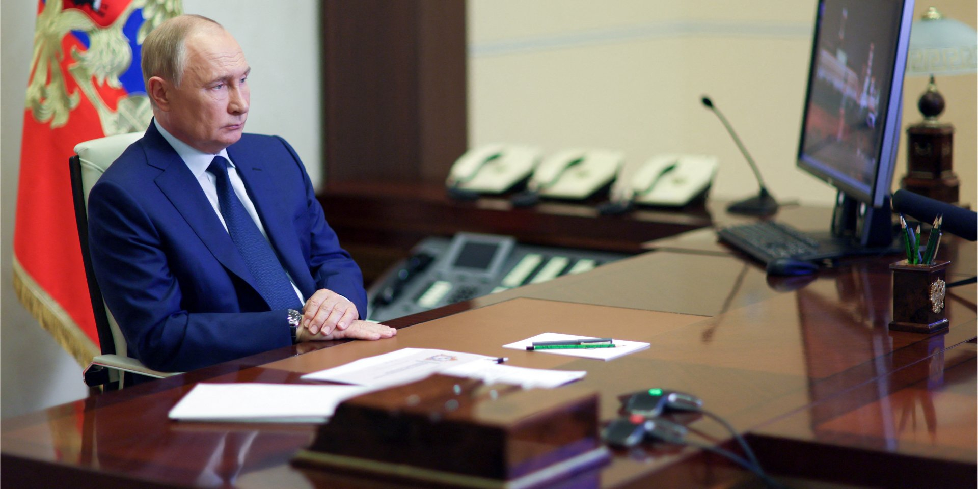 Russian dictator Vladimir Putin speaks via video call with Acting Governor of Kursk Oblast Alexey Smirnov on Aug. 8, 2024. (Photo: Sputnik/Gavriil Grigorov/Kremlin via REUTERS)