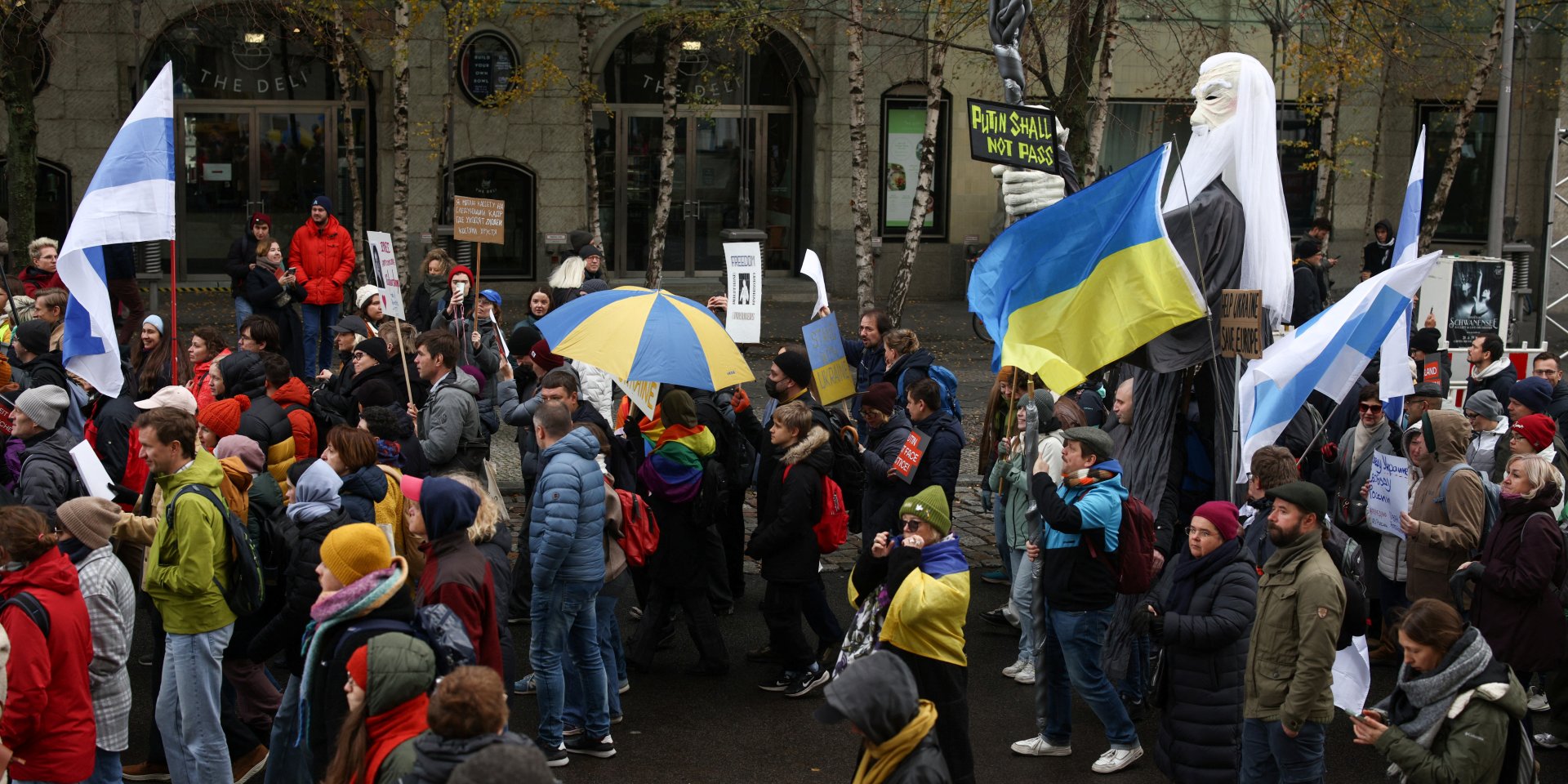 Антивоєнний марш, організований російською опозицією в&nbsp;Берліні (Фото: REUTERS/Lisi Niesner)