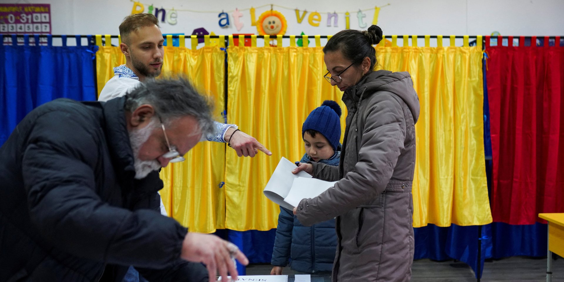 Парламентські виборі в&nbsp;Румунії, 1 грудня 2024 року (Фото: REUTERS/Andreea Campeanu)