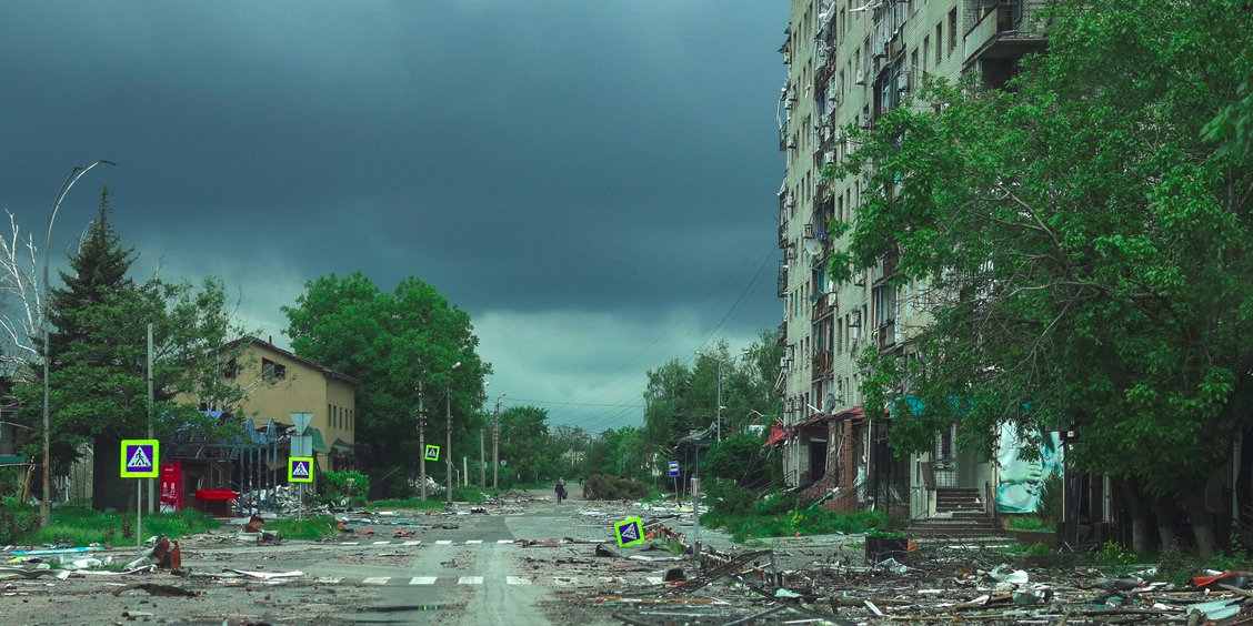 A street in Pokrovsk, May 21, 2025 (Photo: REUTERS/Anatolii Stepanov)
