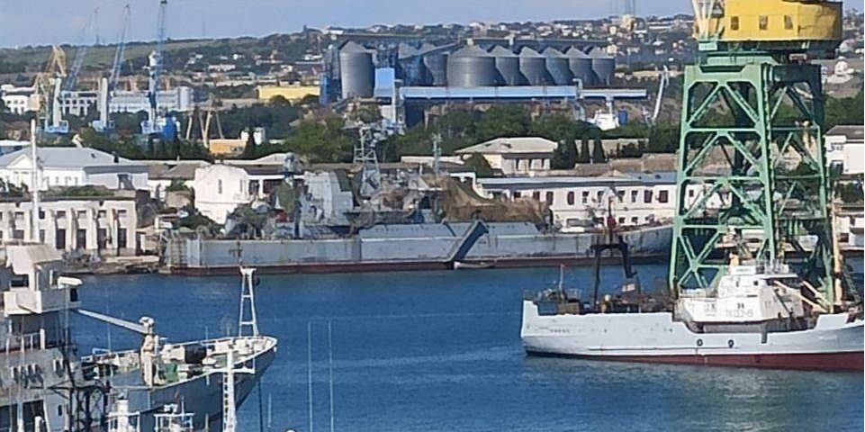 Invaders use captured Ukrainian ship as a 