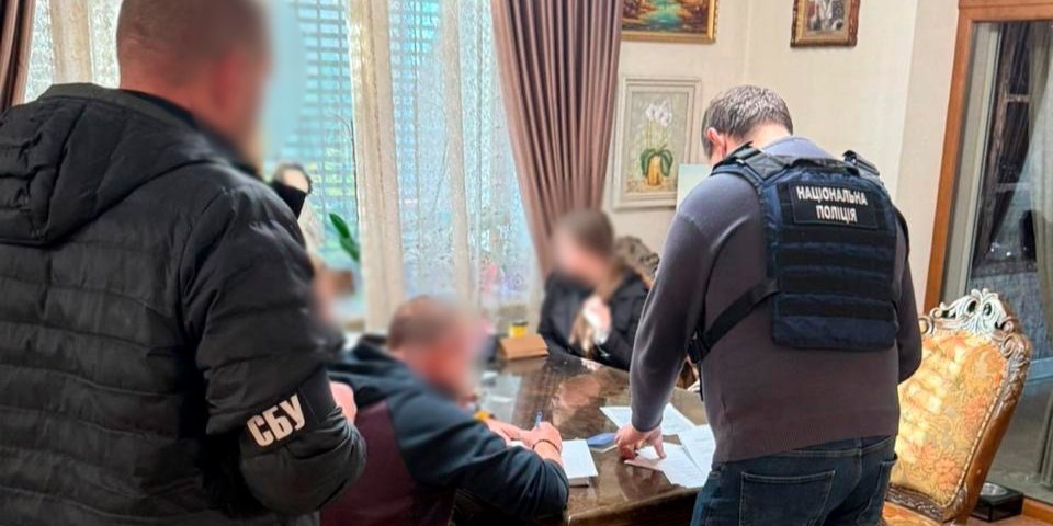Поліція повідомила про підозру чиновникам Одеської міськради у&nbsp;привласненні коштів на&nbsp;потреби військових (Фото: Національна поліція України)