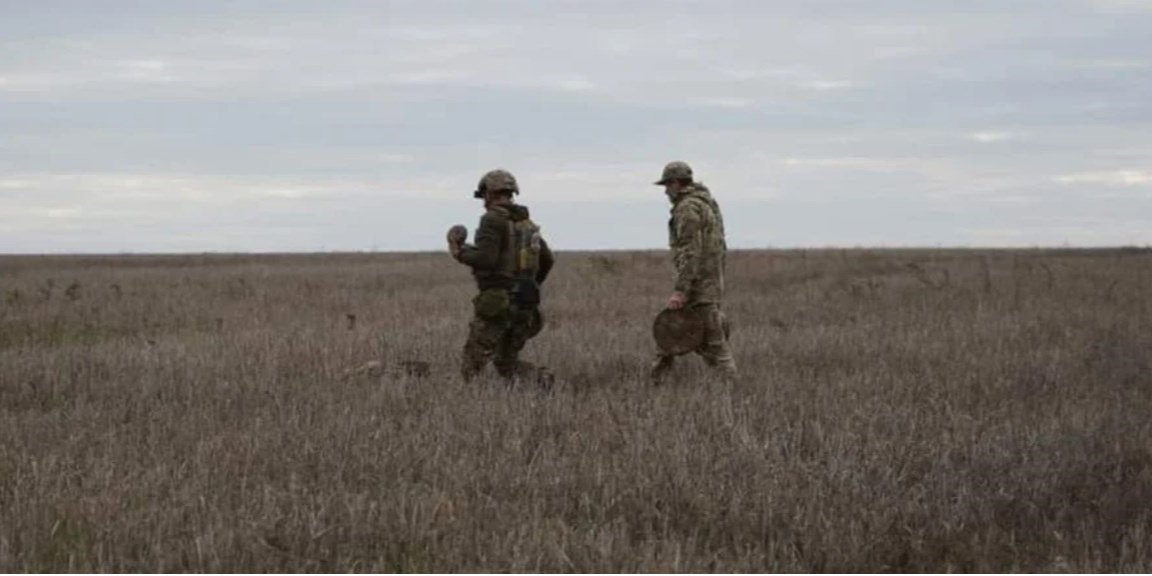 Зеленський розповів, що&nbsp;буде з&nbsp;мобілізацією після укладення мирної угоди (Фото: facebook.com/okPivden)
