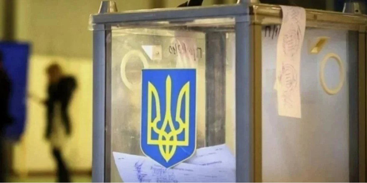 Давид Арахамія розповів, у&nbsp;чому полягає ідея одночасного проведення президентських виборів та&nbsp;референдуму (Фото: ГолосUA)