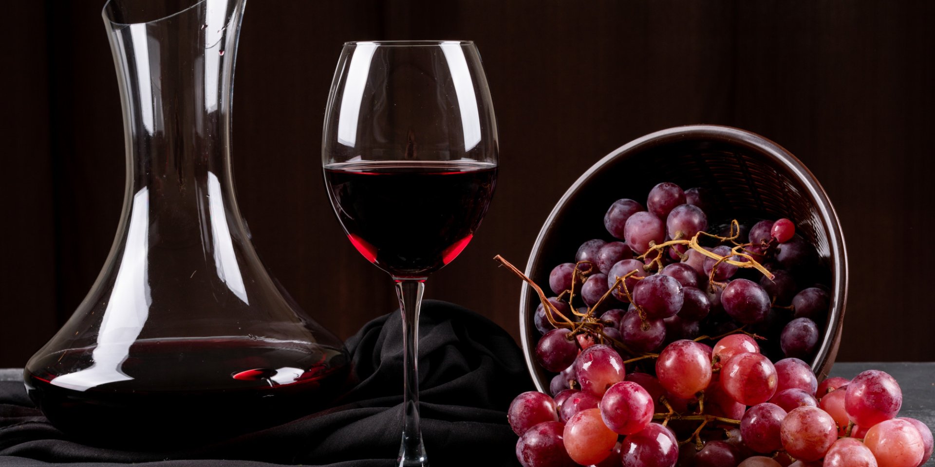 Гібридні сорти та Ізабеллу виведуть з&nbsp;виноробства України (Фото: freepik/8photo)