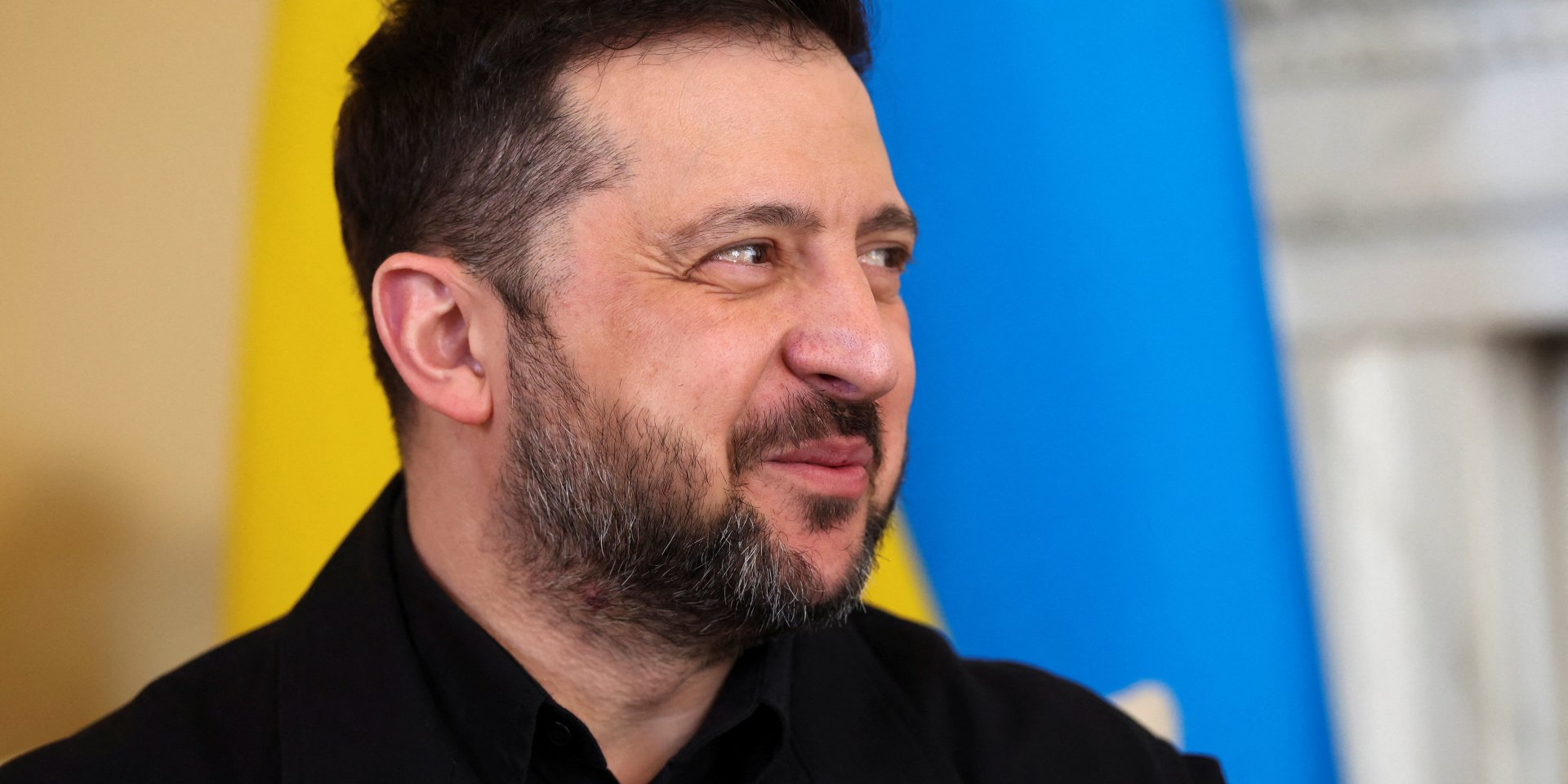 Стало відомо, скільки українців довіряють Володимиру Зеленському в&nbsp;березні (Фото: REUTERS/Suzanne Plunkett)