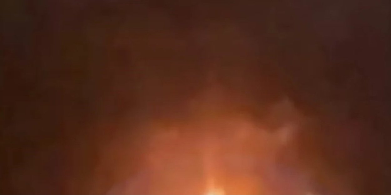 О&nbsp;21:35, прогримів потужний вибух біля аеродрому Гвардійське&nbsp;— причому за&nbsp;звуком схоже на&nbsp;приліт, повідомляв підписник Кримського вітру (Фото: Скриншот із відео/t.me/Crimeanwind)