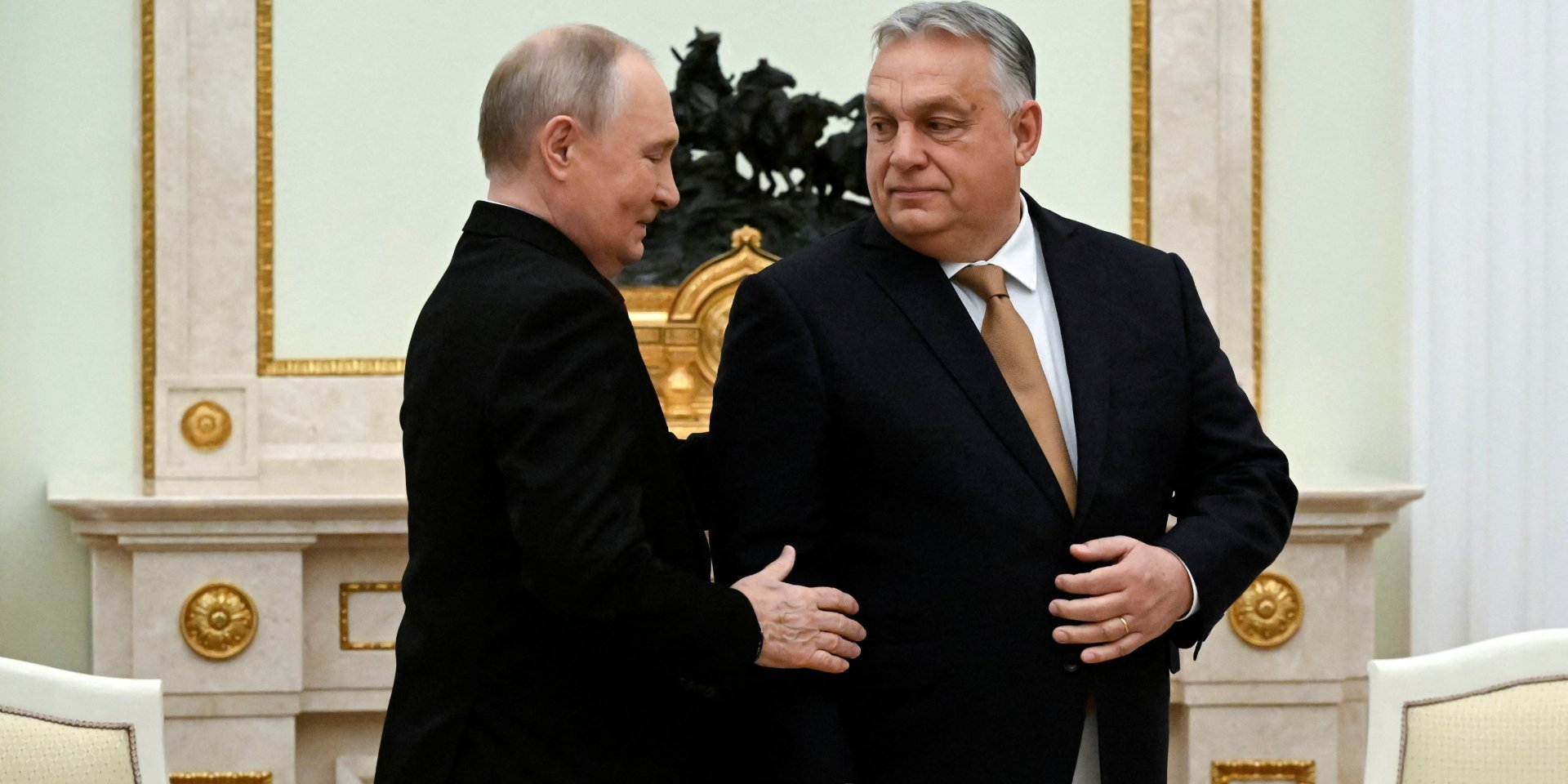 Russian dictator Vladimir Putin and Hungarian Prime Minister Viktor Orbán during a meeting in Moscow, Russia, on Nov. 28, 2025. (Photo: Alexander Nemenov/Pool via REUTERS)