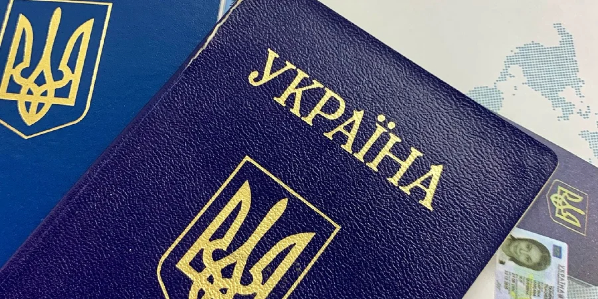 Ukraine wants to obtain data on its citizens abroad (Photo: Passport Service Vinnytsia / Facebook)