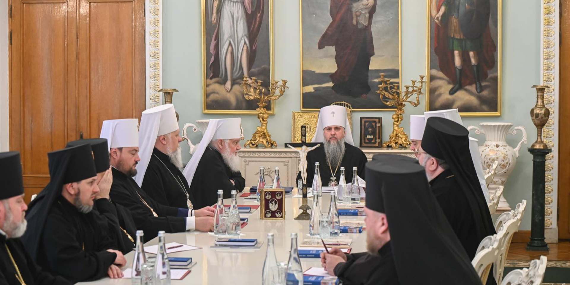 У&nbsp;ПЦУ наголосили, що&nbsp;Никодим Кобзар, Михаїл Ковалюк і Никон Граблюк ніколи не&nbsp;були єпископами, а&nbsp;тепер втратили і сан священиків, який мали раніше (Фото: facebook.com/yevstr)