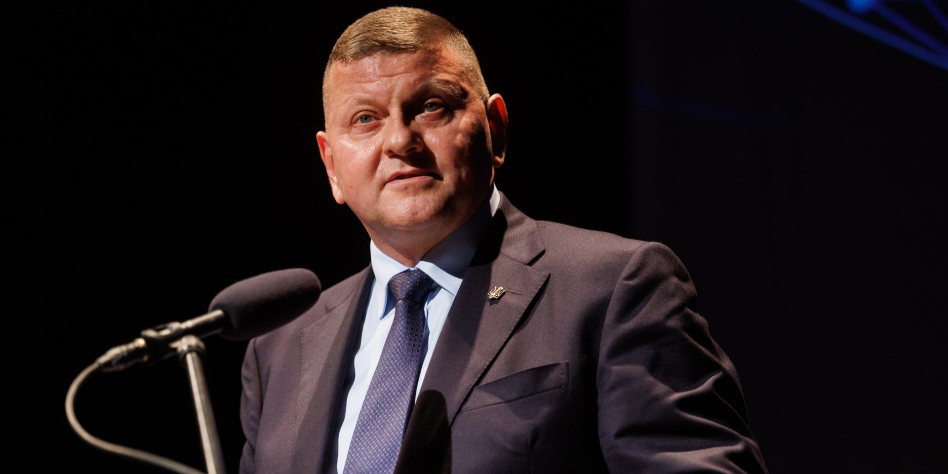 Валерій Залужний на&nbsp;форумі у&nbsp;Празі: Досвід України показує: якщо ви&nbsp;погодилися на&nbsp;буферну зону&nbsp;— чекайте війни, вона вже йде до&nbsp;вас (Фото: https://www.facebook.com/vzaluzhnyi)