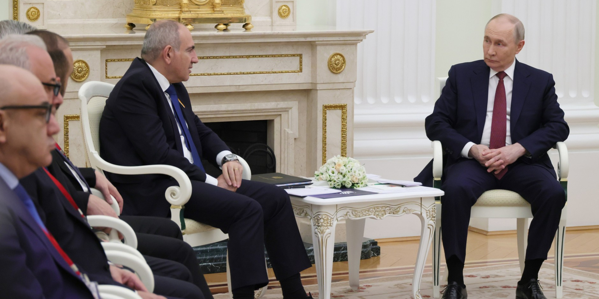Зустріч вірменського прем'єра Нікола Пашиняна та&nbsp;російського диктатора Володимира Путніа 1 квітня 2026 року (Фото: kremlin.ru)