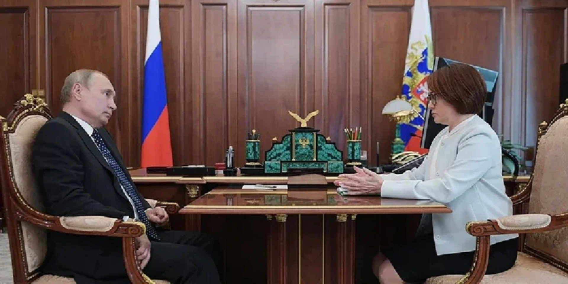 Russian dictator Vladimir Putin and Russian Central Bank Governor Elvira Nabiullina (Photo: DR)