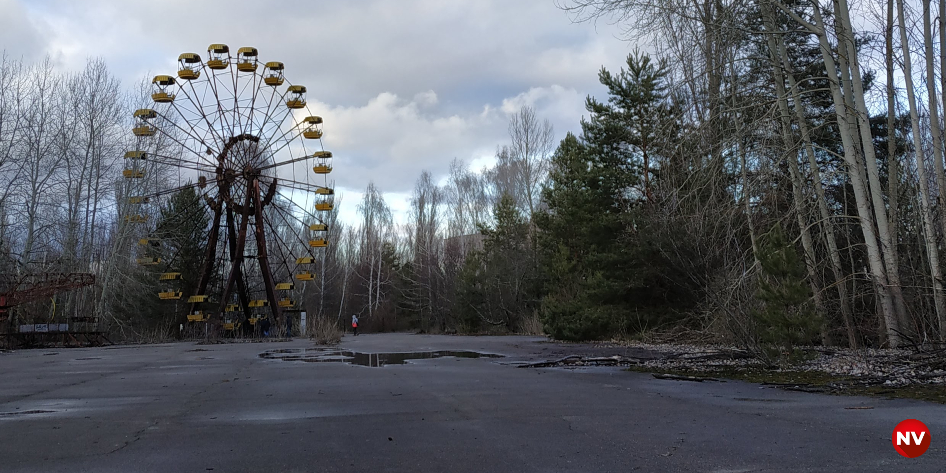 Колесо обозрения в&nbsp;заброшенном городе Припять в&nbsp;зоне отчуждения. (Фото: NV)