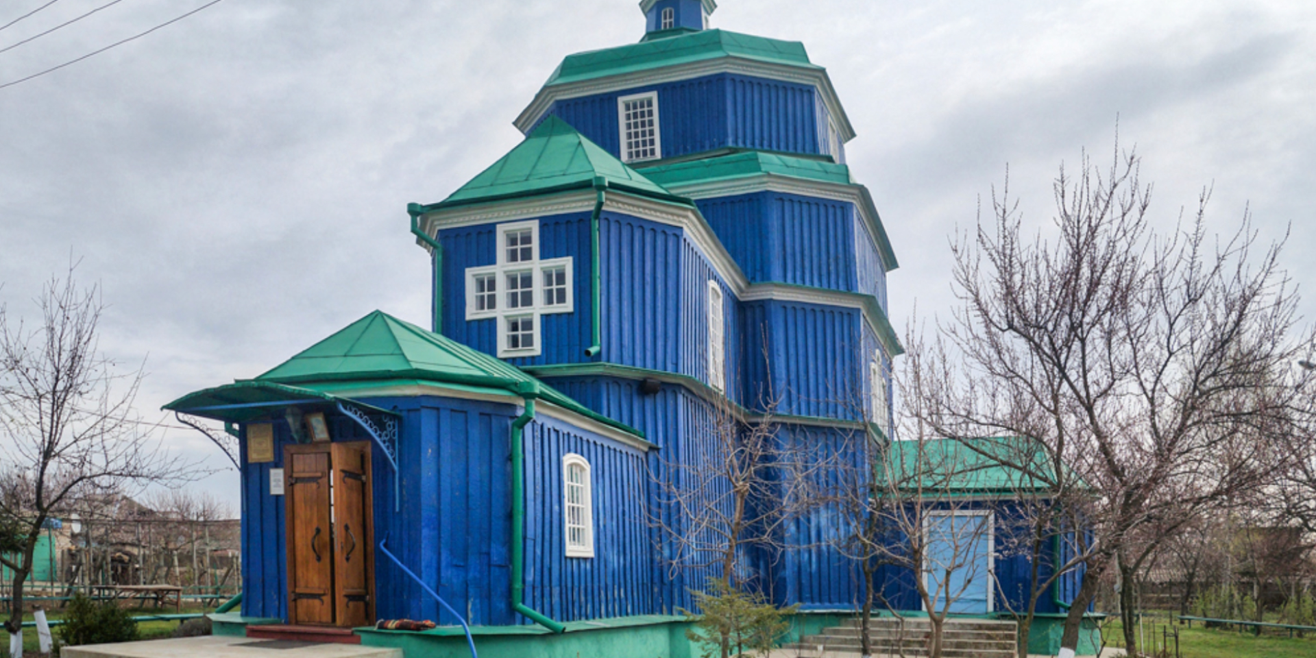Окупанти знищили Свято-Введенську церкву у&nbsp;Бериславі (Фото: baroko.ukrainaincognita.com)