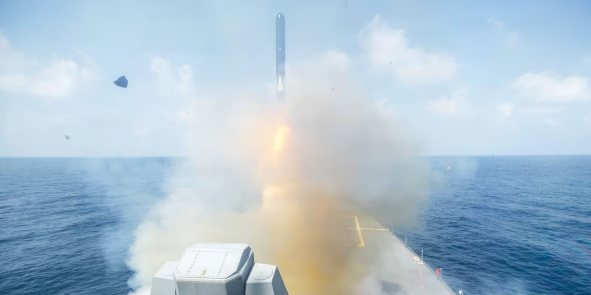 Запуск ракети Tomahawk з&nbsp;американського есмінця USS Spruance по цілях в Ірані у&nbsp;перший день операції Епічна лють (Фото: Navy / war.gov)