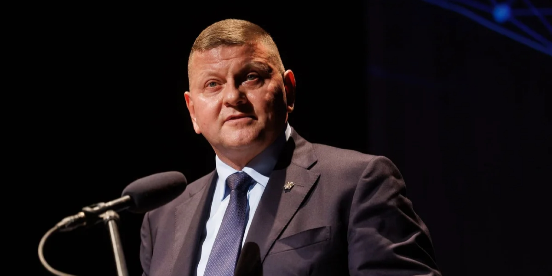 Валерій Залужний: Замість розбудови Держави Україна, за&nbsp;яку боролися і вмирали тисячі українців, ми&nbsp;отримали кланово-олігархічну республіку (Фото: Валерій Залужний/Facebook)