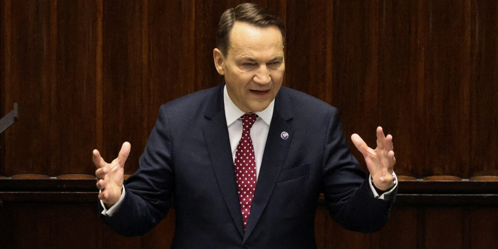 Sikorski recalled Putin's promises made before the invasion of Ukraine (Photo: REUTERS/Kuba Stezycki)