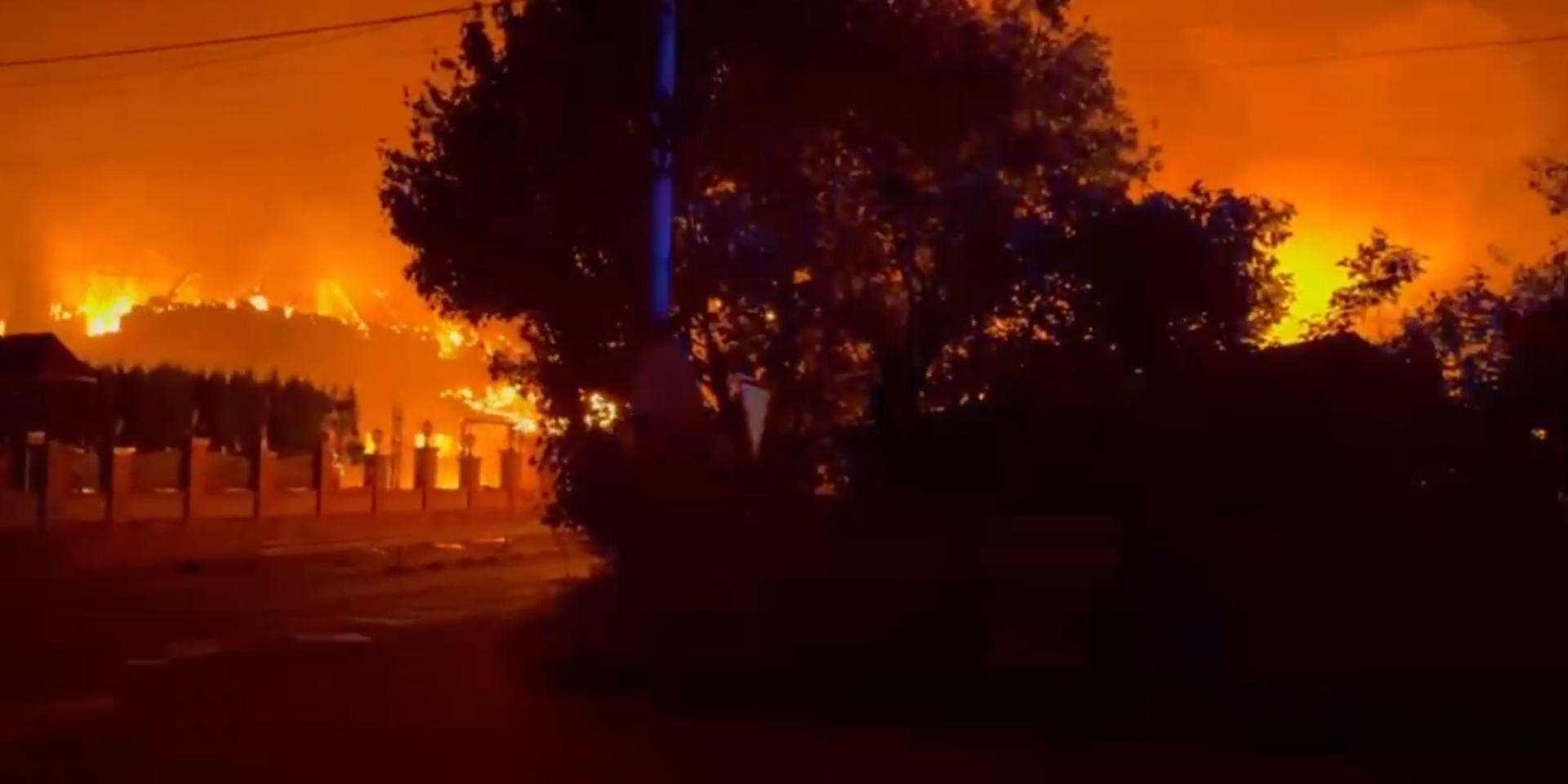 Наслідки ворожого обстрілу Київської області (Фото: Скриншот із відео / Управління ДСНС в&nbsp;Київській області)