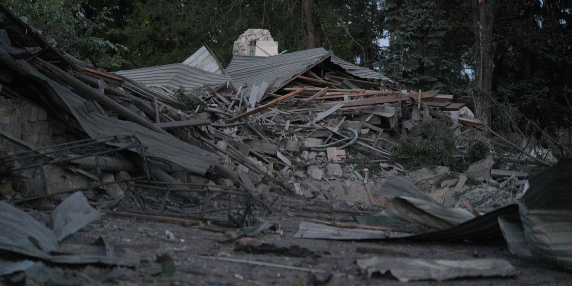 Aftermath of a Russian airstrike on Kyiv (Photo: Ukrainian State Emergency Service)
