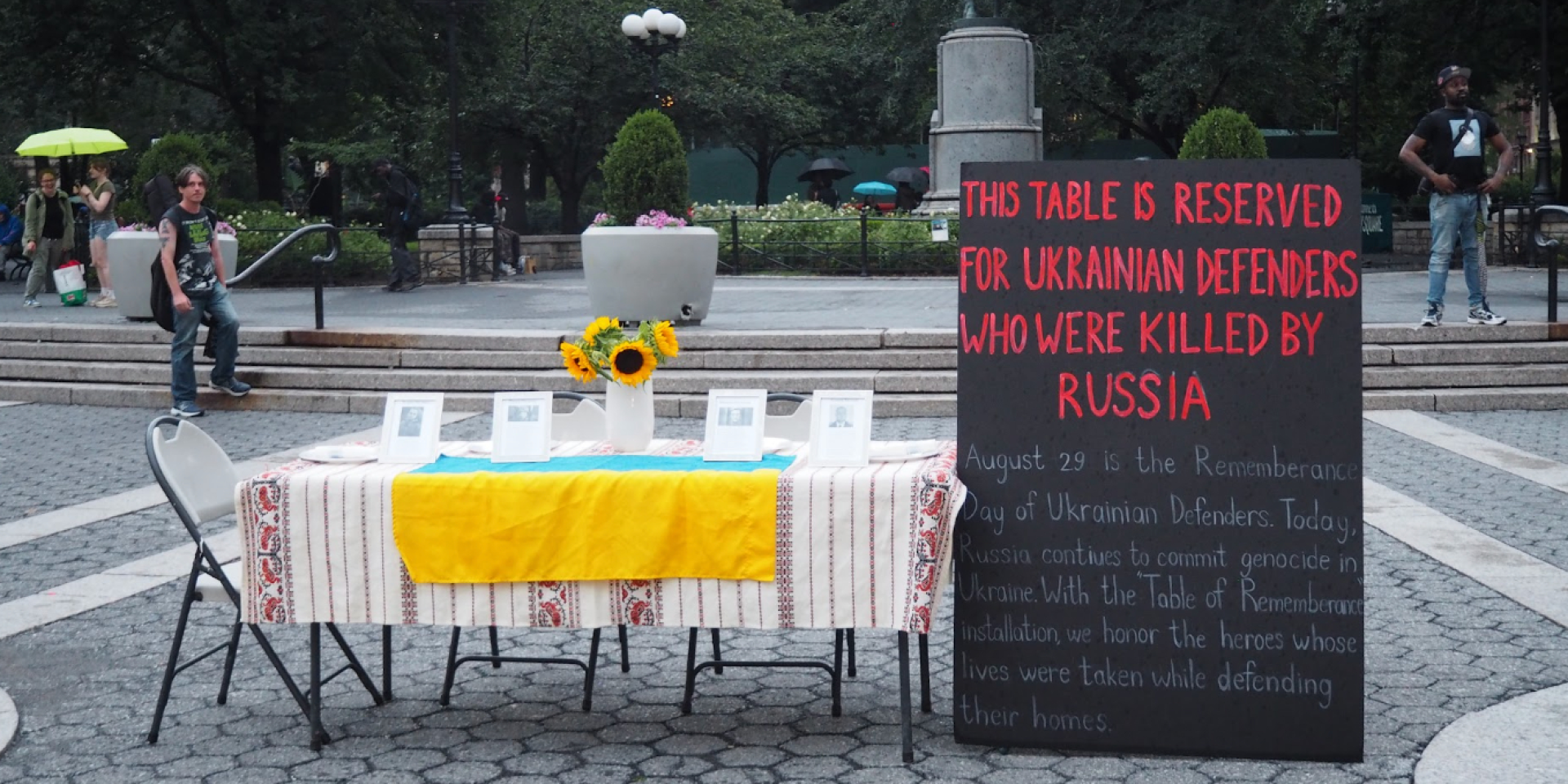 New York honors fallen Ukrainian defenders (Photo: Teresa Ostapenko)