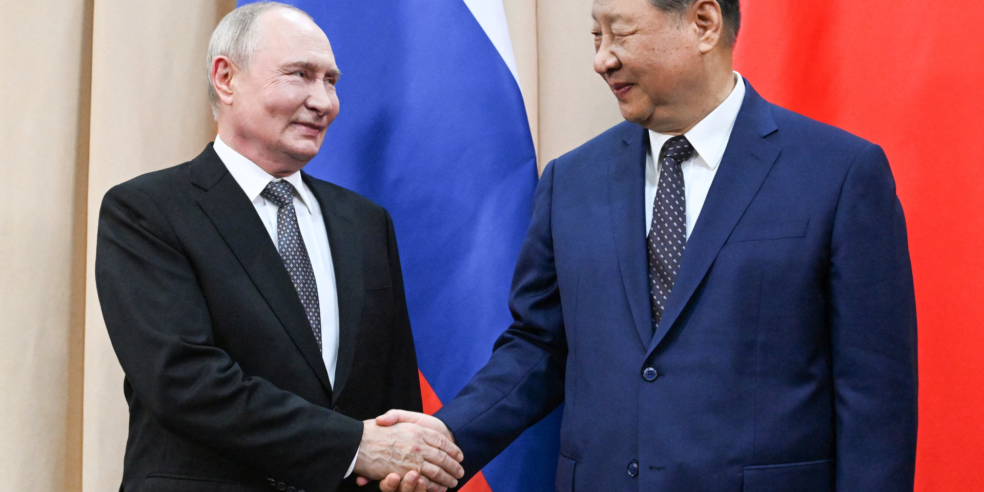 Володимир Путін і голова КНР Сі Цзіньпін (Фото: . Sputnik/Kristina Solovyova/Pool via REUTERS)