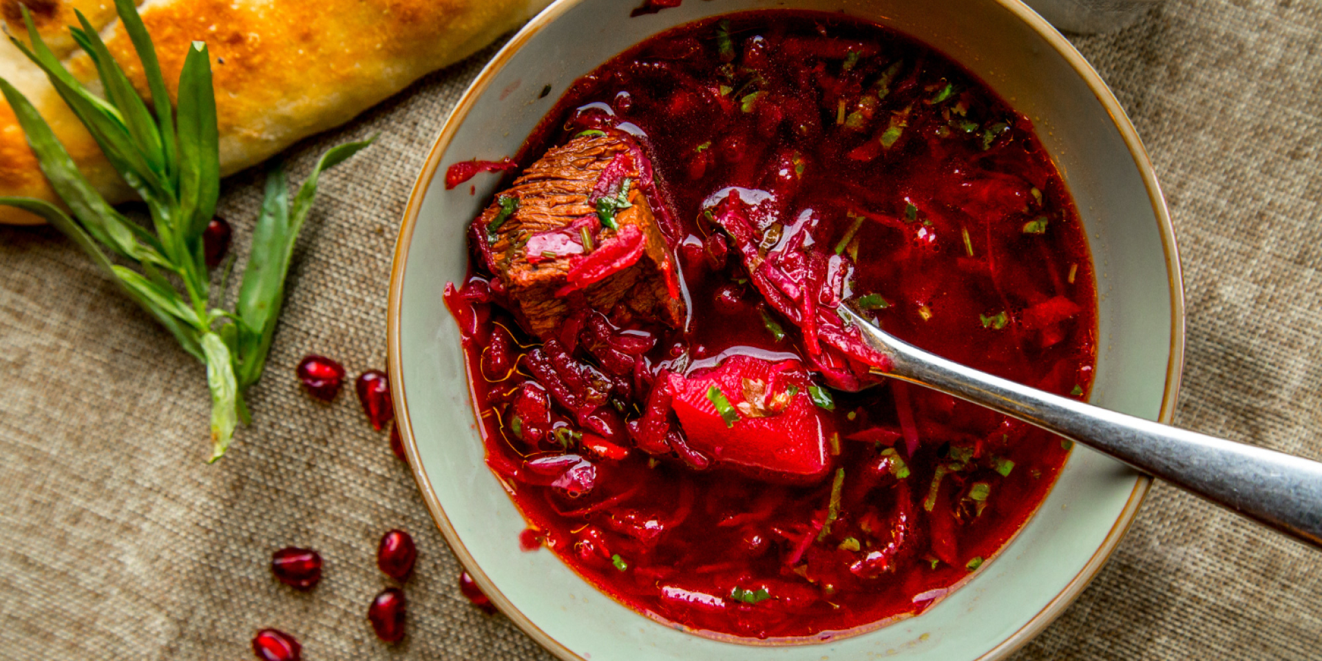 Борщ с&nbsp;мясом, демонстрационное фото (Фото: magnific\stockking)