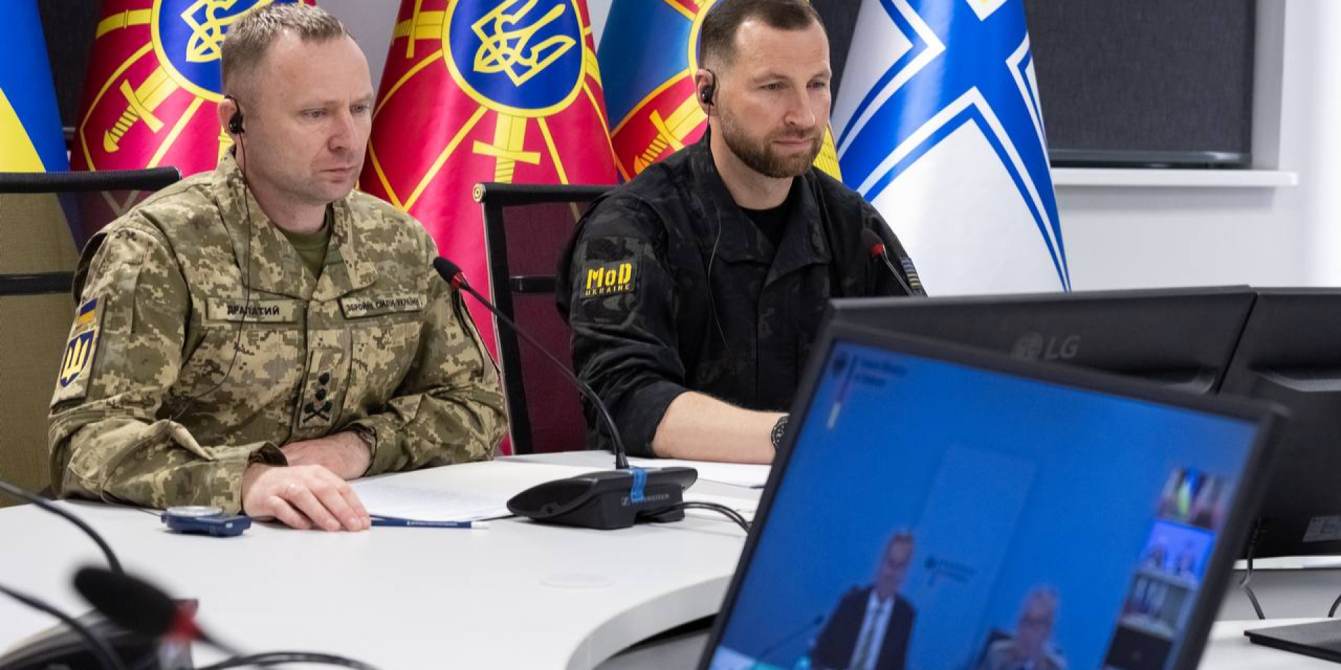 Михайло Драпатий та Євгеній Хмара під час 36-го засідання Контактної групи з&nbsp;питань оборони України у&nbsp;форматі Рамштайн (Фото: Міністерство оборони України)