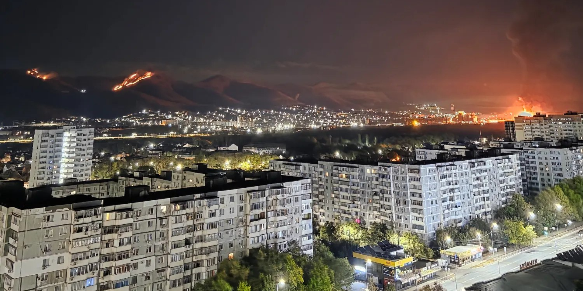 Fire in Russia's Novorossiysk after Ukrainian strike (Photo: Exilenova+)