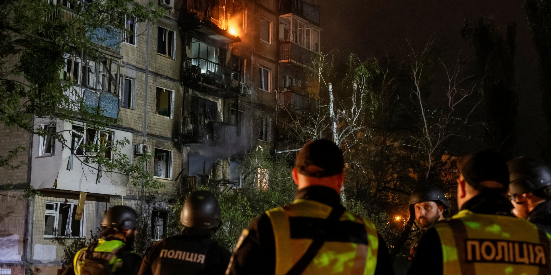 У&nbsp;Києві внаслідок атаки&nbsp;РФ 11 вересня виникла пожежа у&nbsp;багатоповерхівці (Фото: REUTERS/Gleb Garanich)