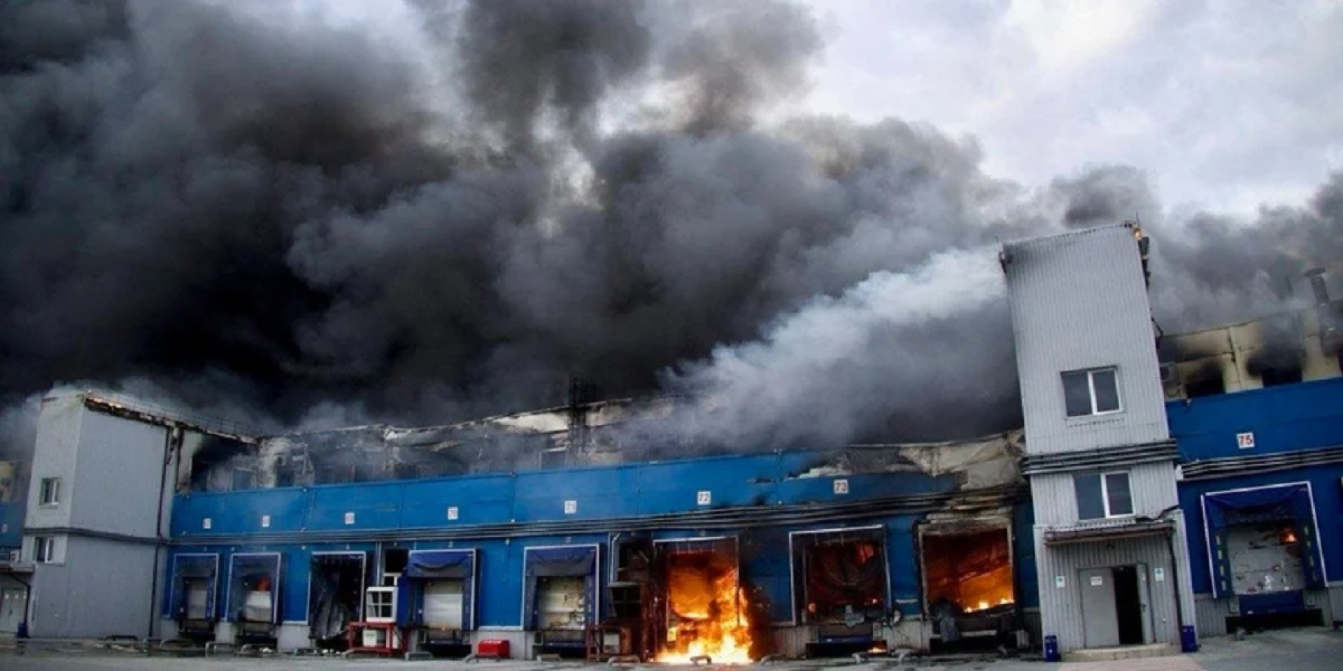Russia attacked ATB retailer's warehouses in Dnipro (Photo: Oleksandr Hanzha / Dnipropetrovsk Military Administration/ Telegram)